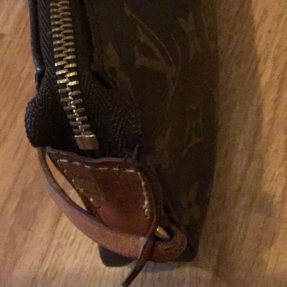 Louis Vuitton monogram pochette - Picture 4 of 12